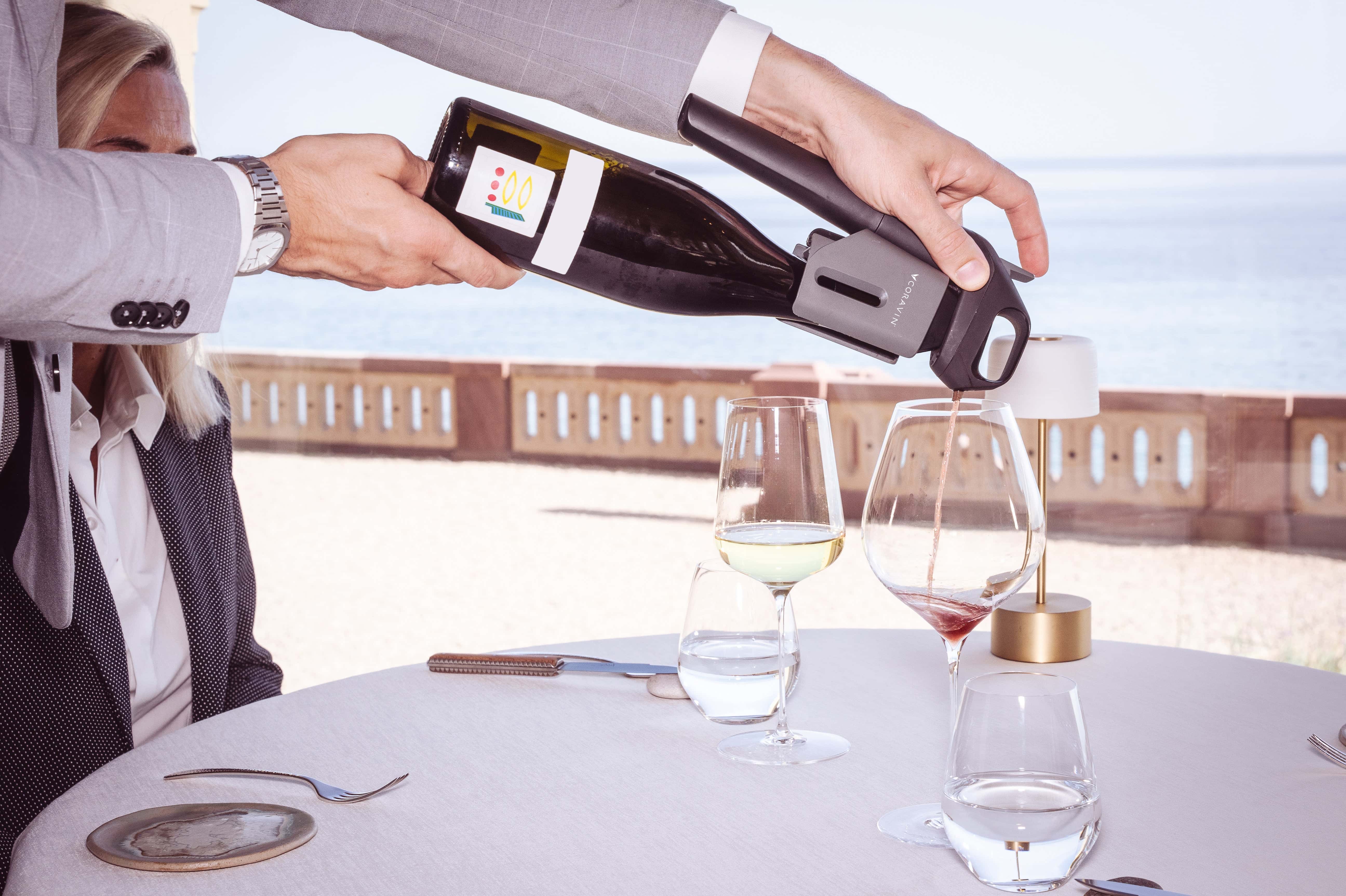 Probar vinos, conservar botellas y revenderlas Coravin Sistemas